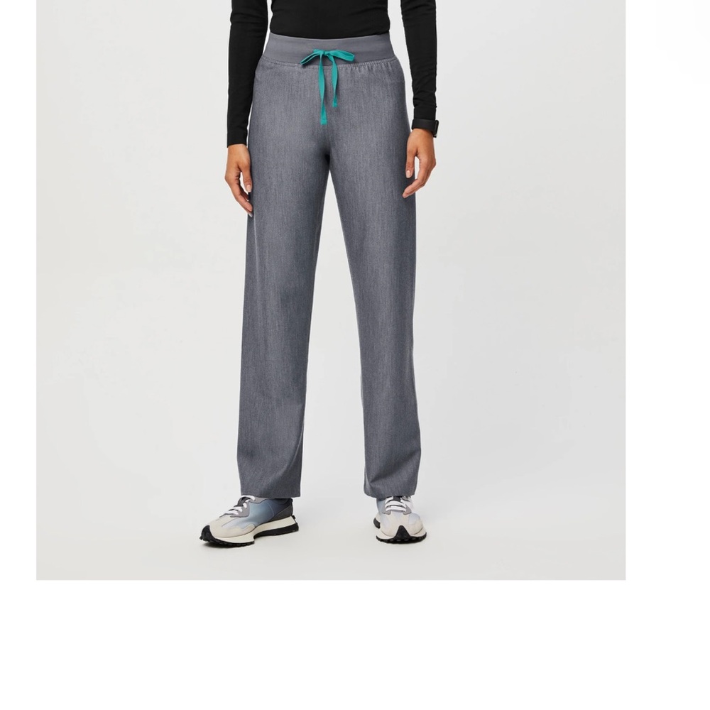 Graphite Livingston High Waisted - Petite Basic Scrub Pants